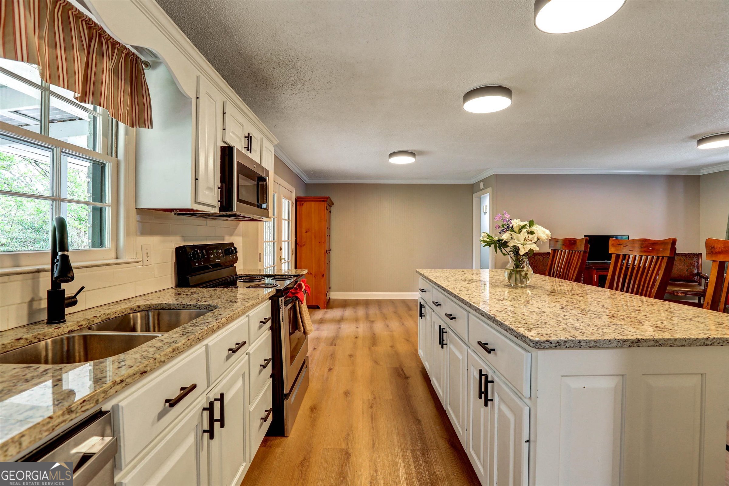 1095 Athens Road Property Photo 1
