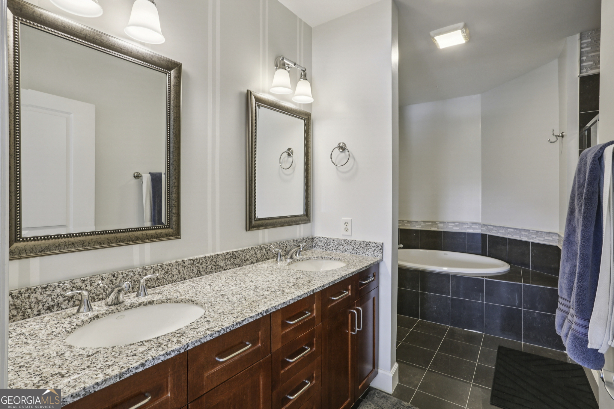 325 E Paces Ferry Road Ne Apt 1805 Property Photo 12