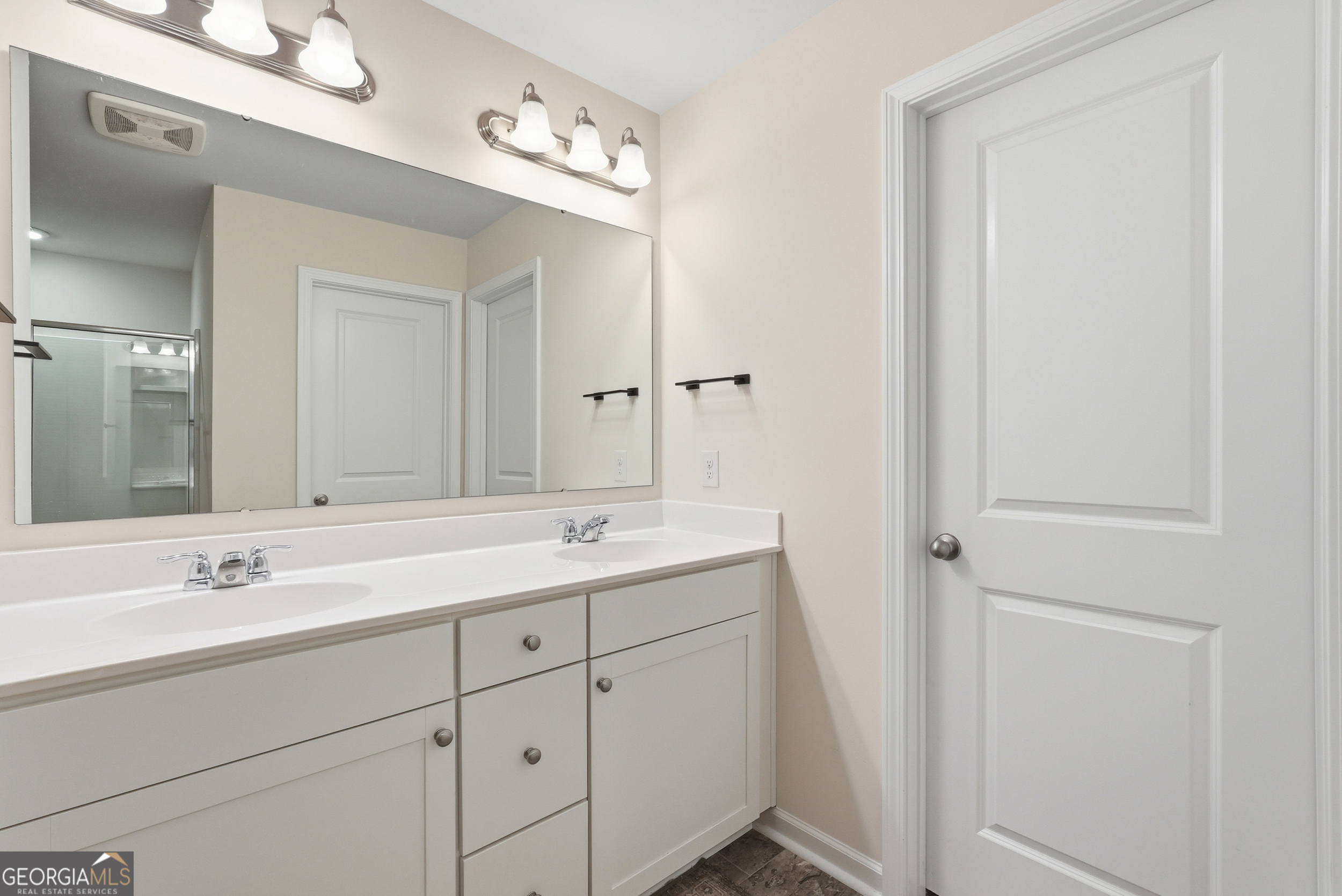 144 Congo Court Property Photo 16