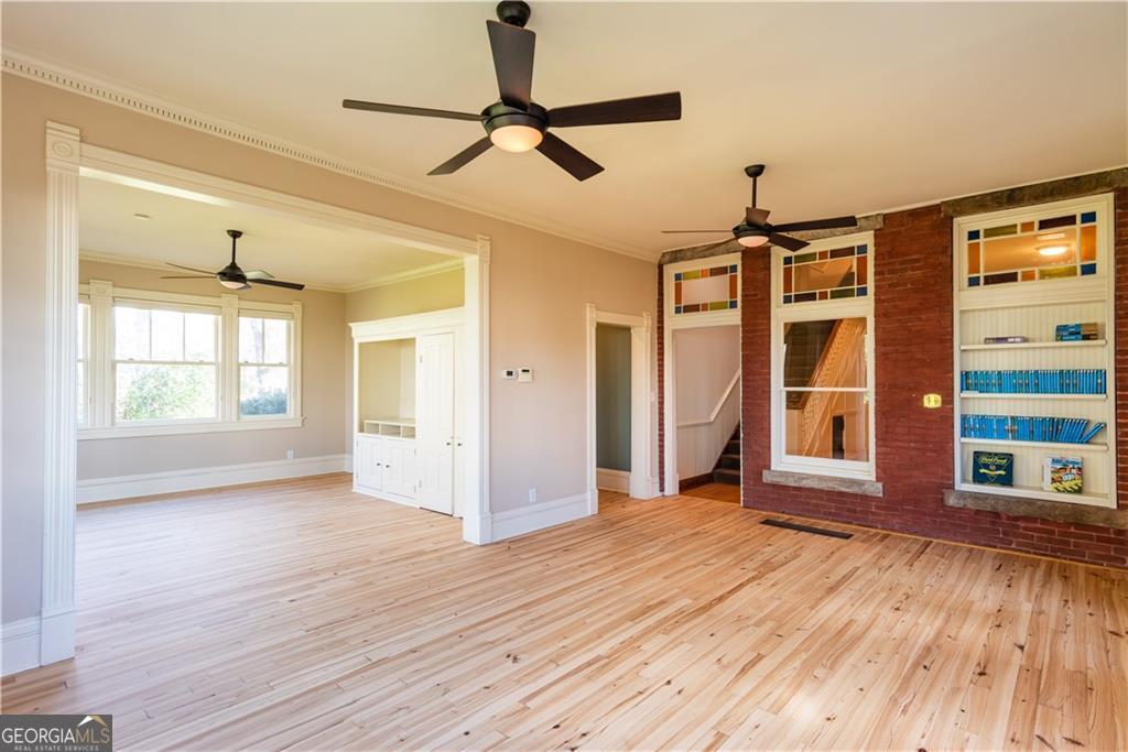 3593 Hemphill Street Property Photo 31