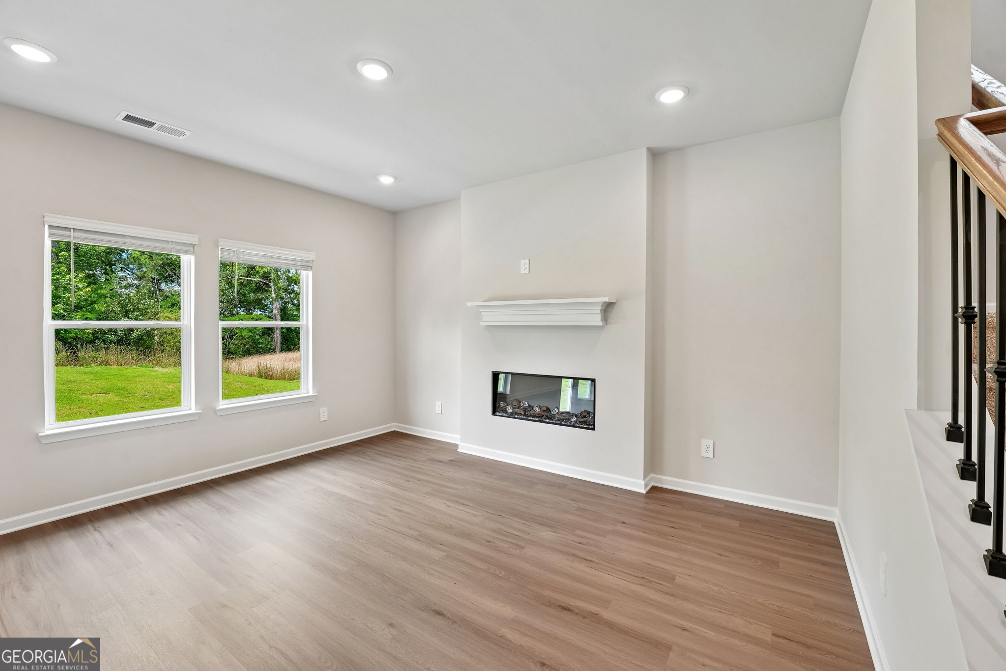 16 Rise Road Property Photo 9