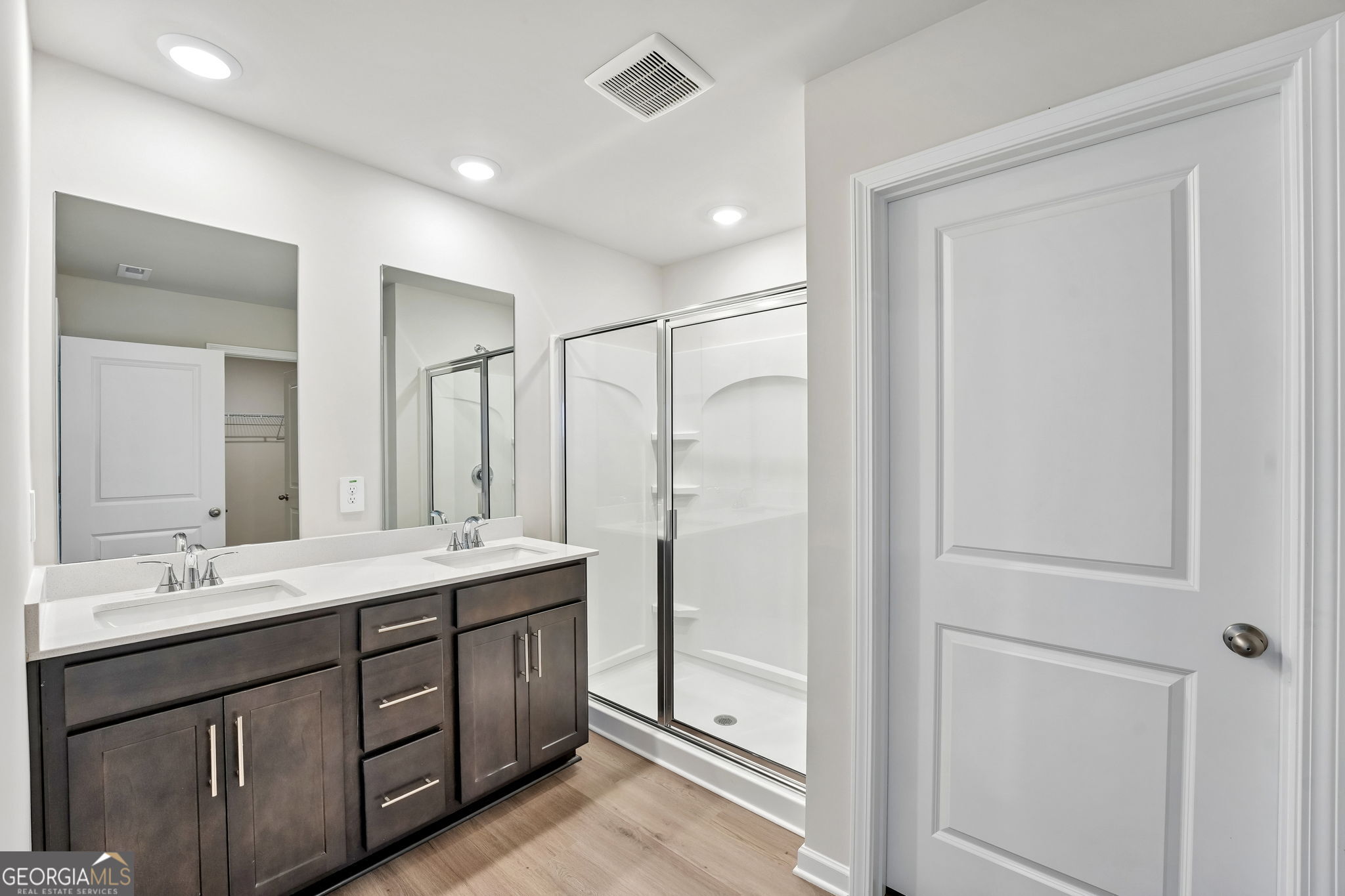 16 Rise Road Property Photo 45