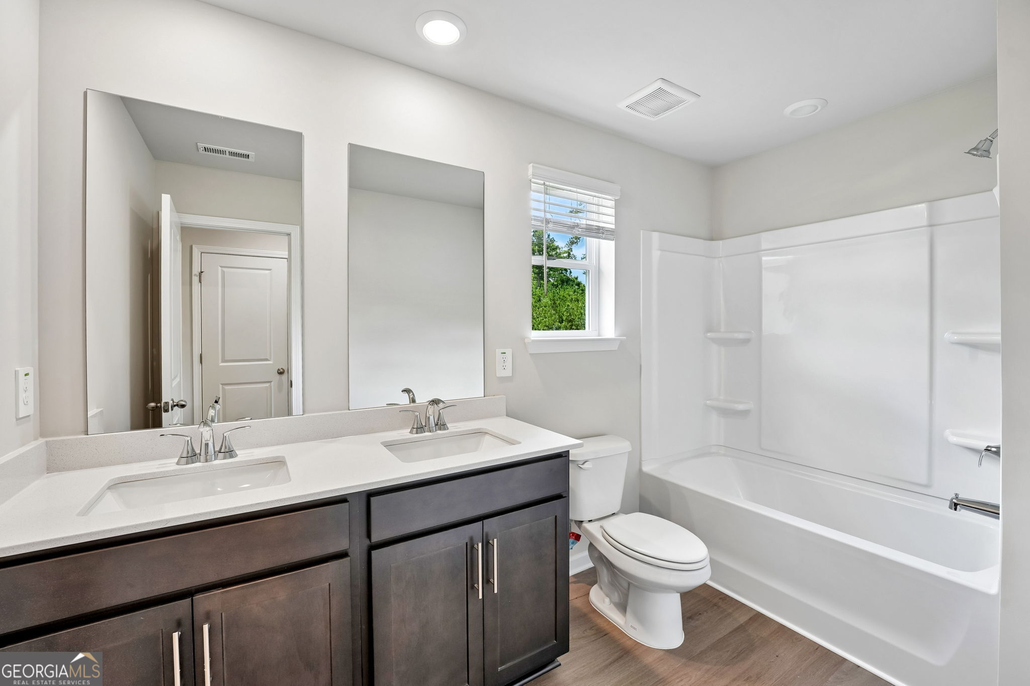 16 Rise Road Property Photo 52