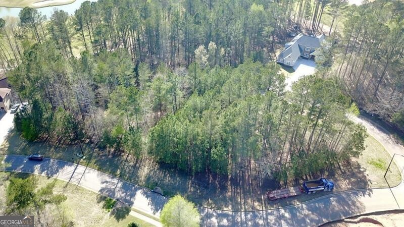 282 Manchester Lane Property Photo 3