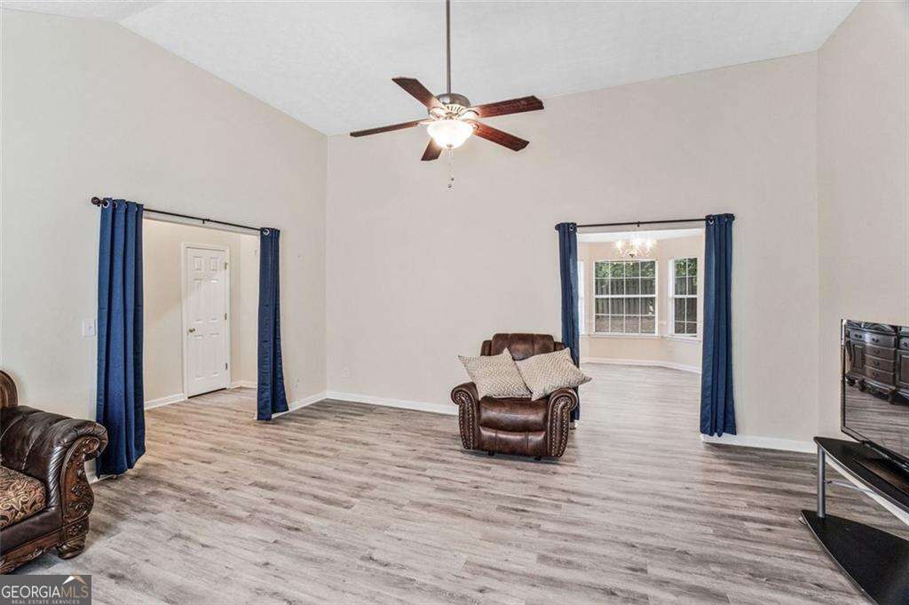 675 Michael Circle Property Photo 7