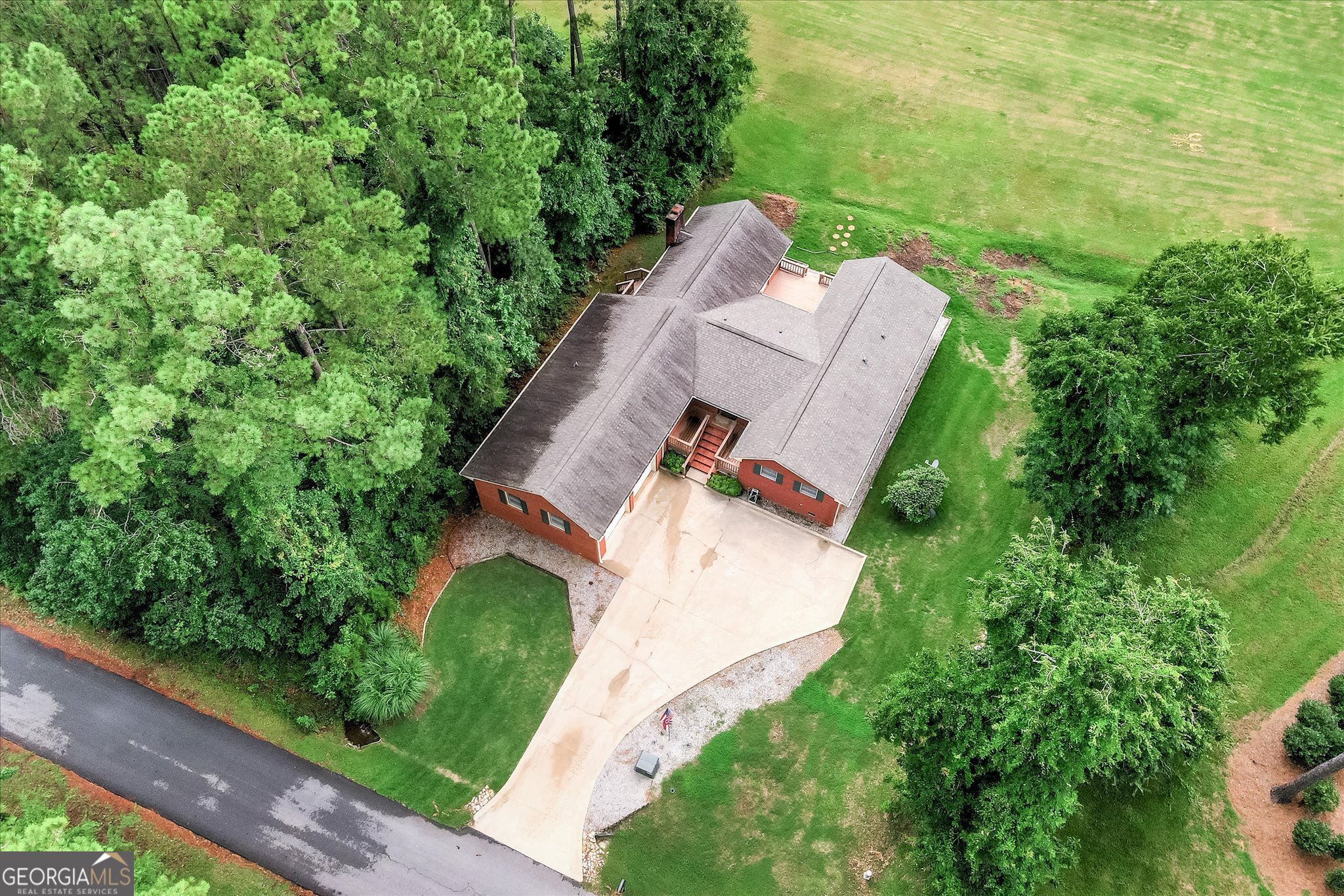 256 Brassie Drive Property Photo 4