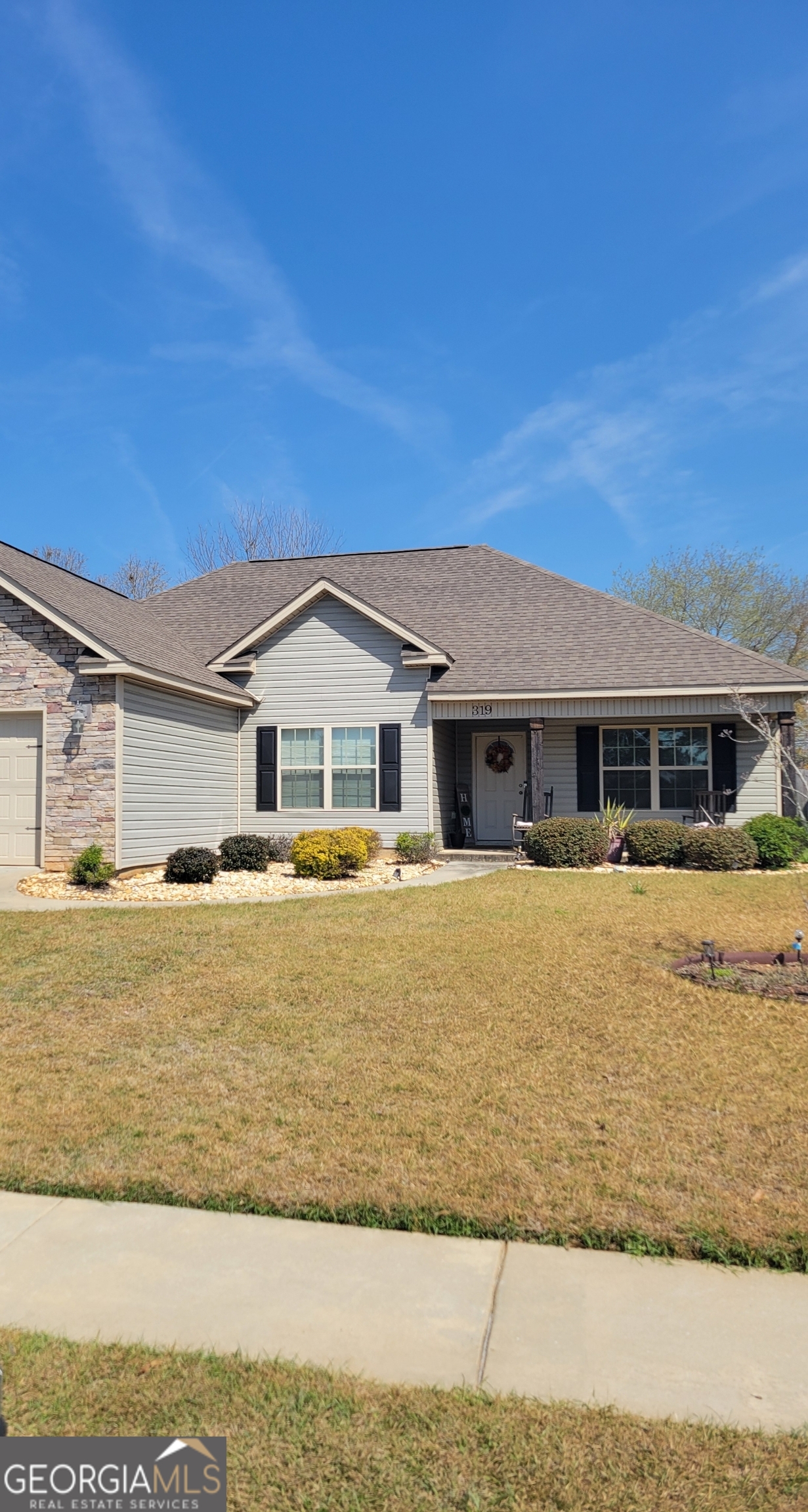 319 Gibson Circle Property Photo 1