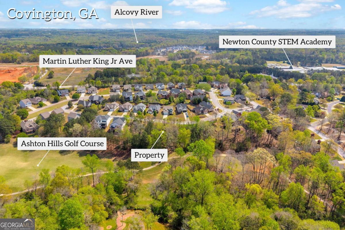 9141 Golfview Lane Property Photo 4
