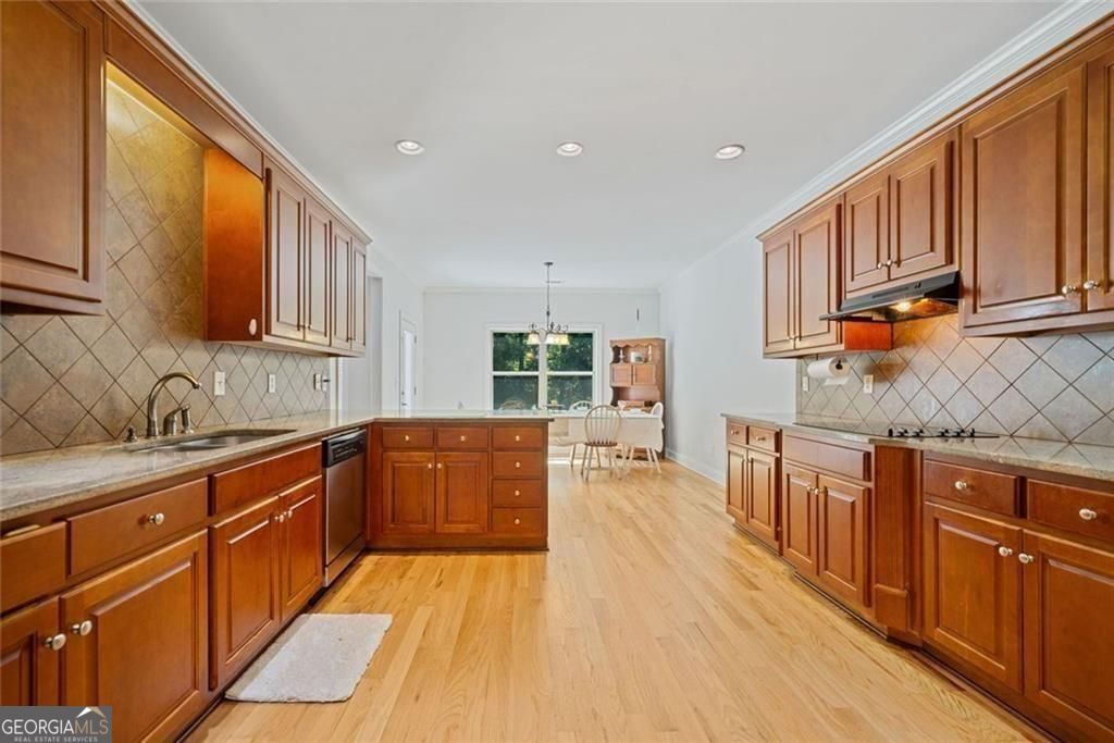 2200 Spruce Lake Drive Property Photo 11