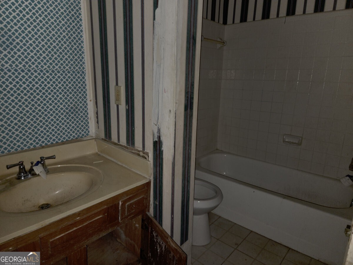 9460 Cypress Lane Property Photo 9