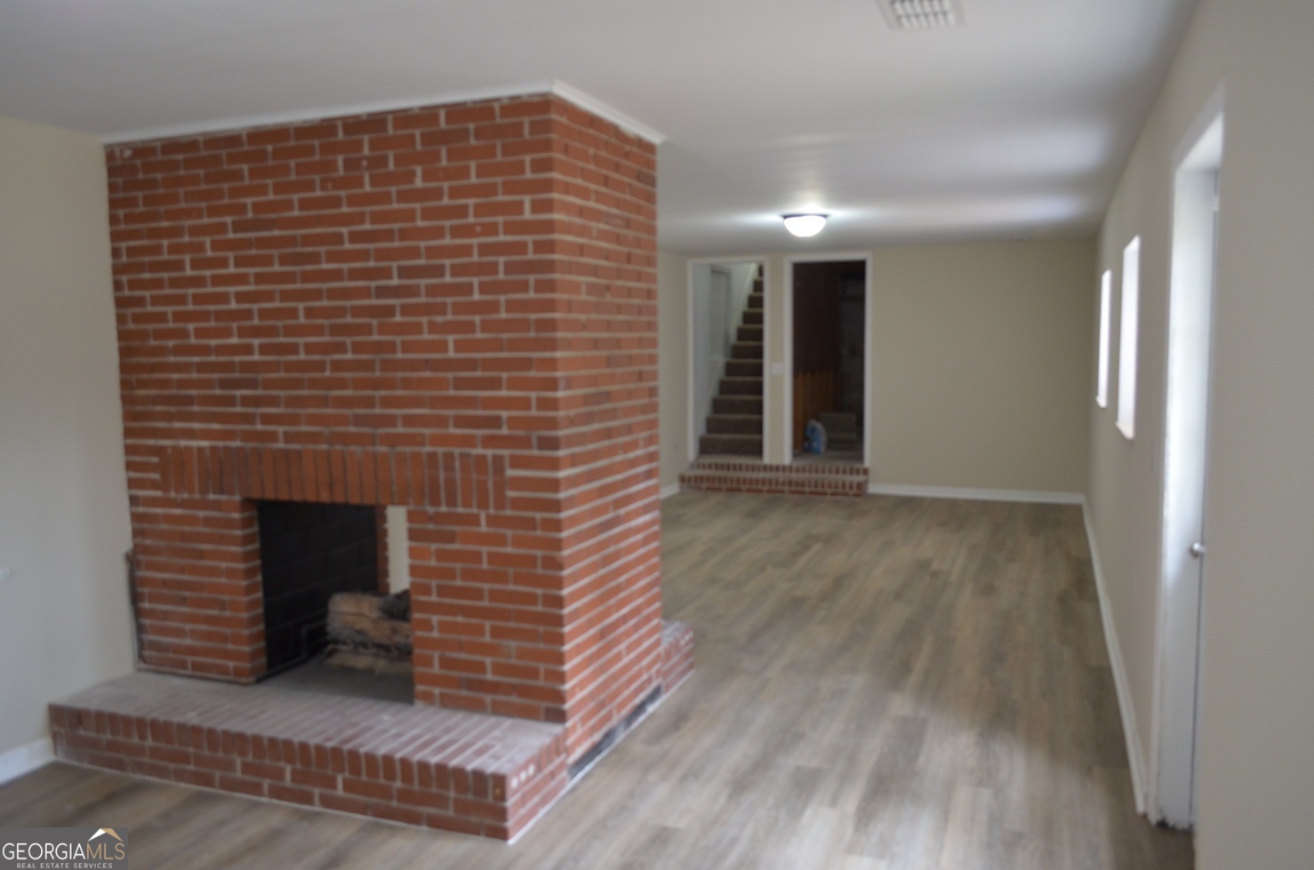 829 Edward Place Property Photo 13