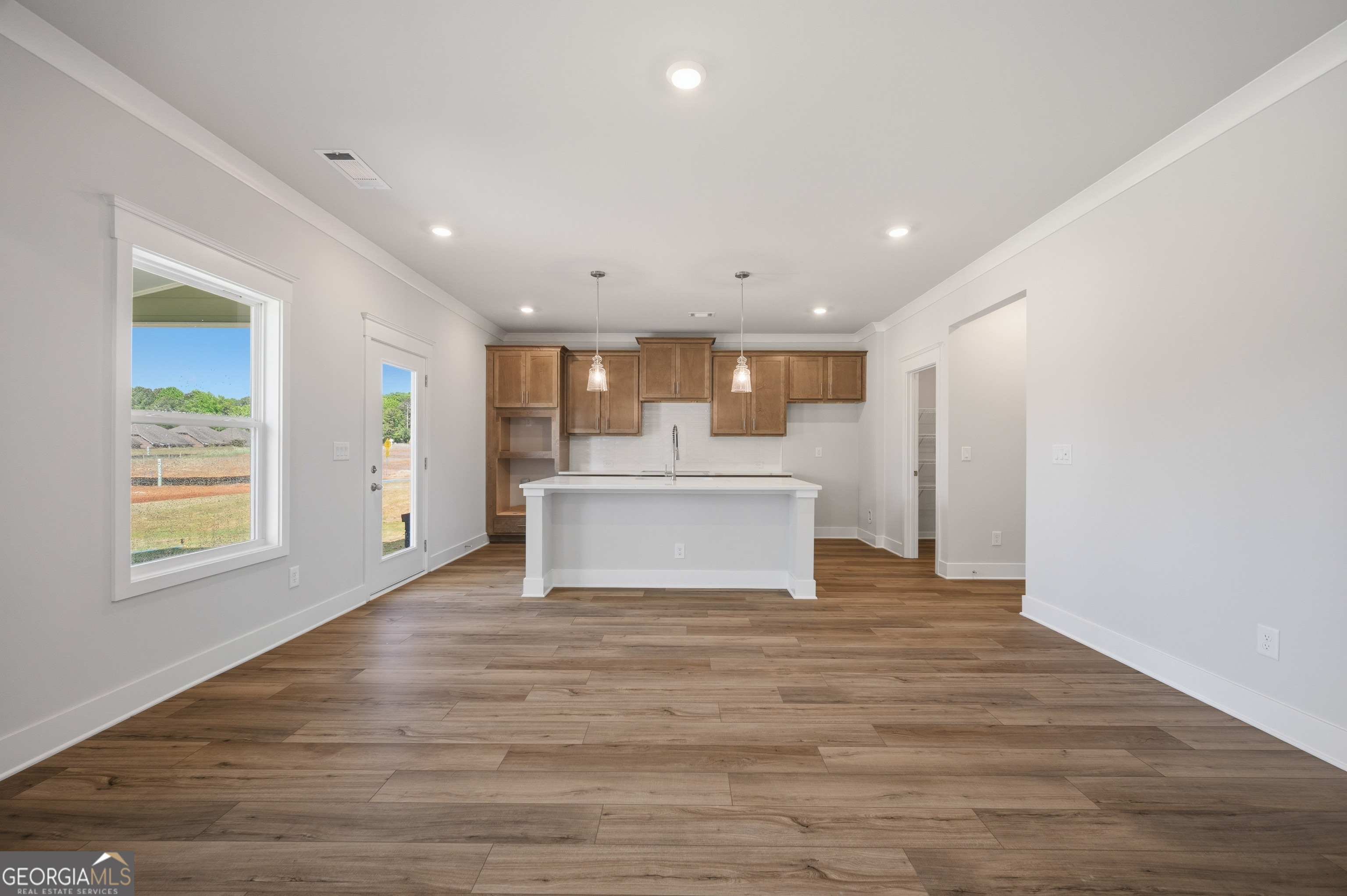 6 Commons Way Property Photo 6