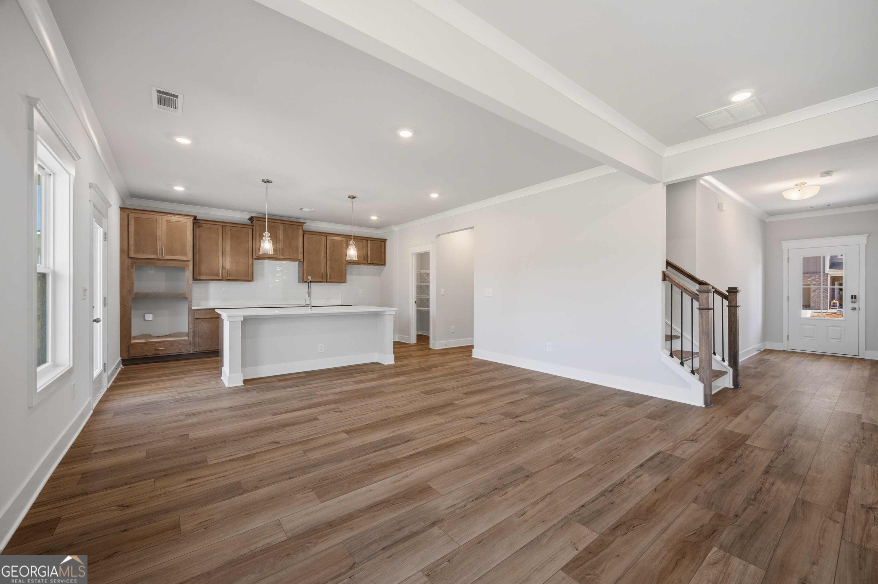 6 Commons Way Property Photo 11