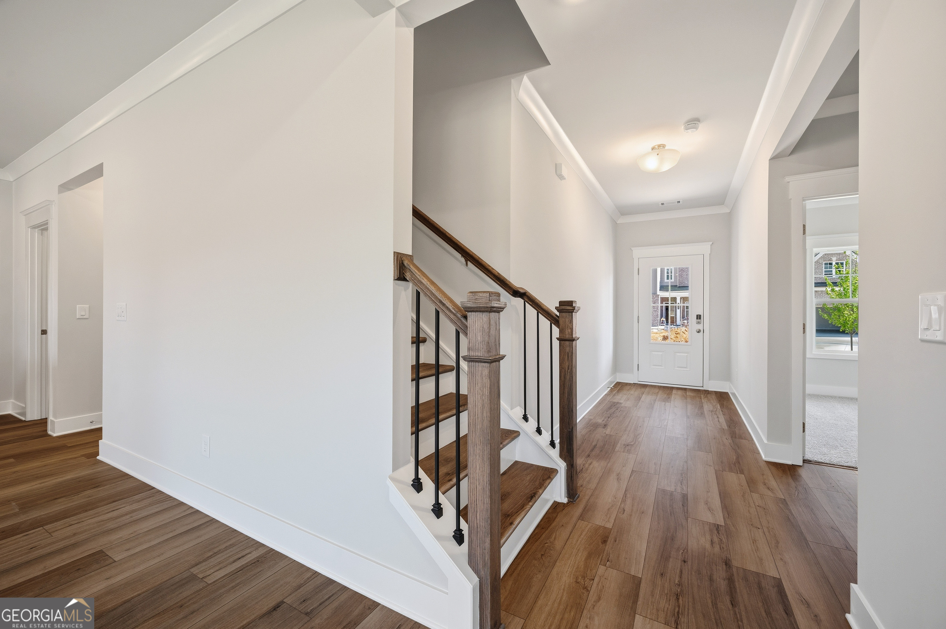6 Commons Way Property Photo 13