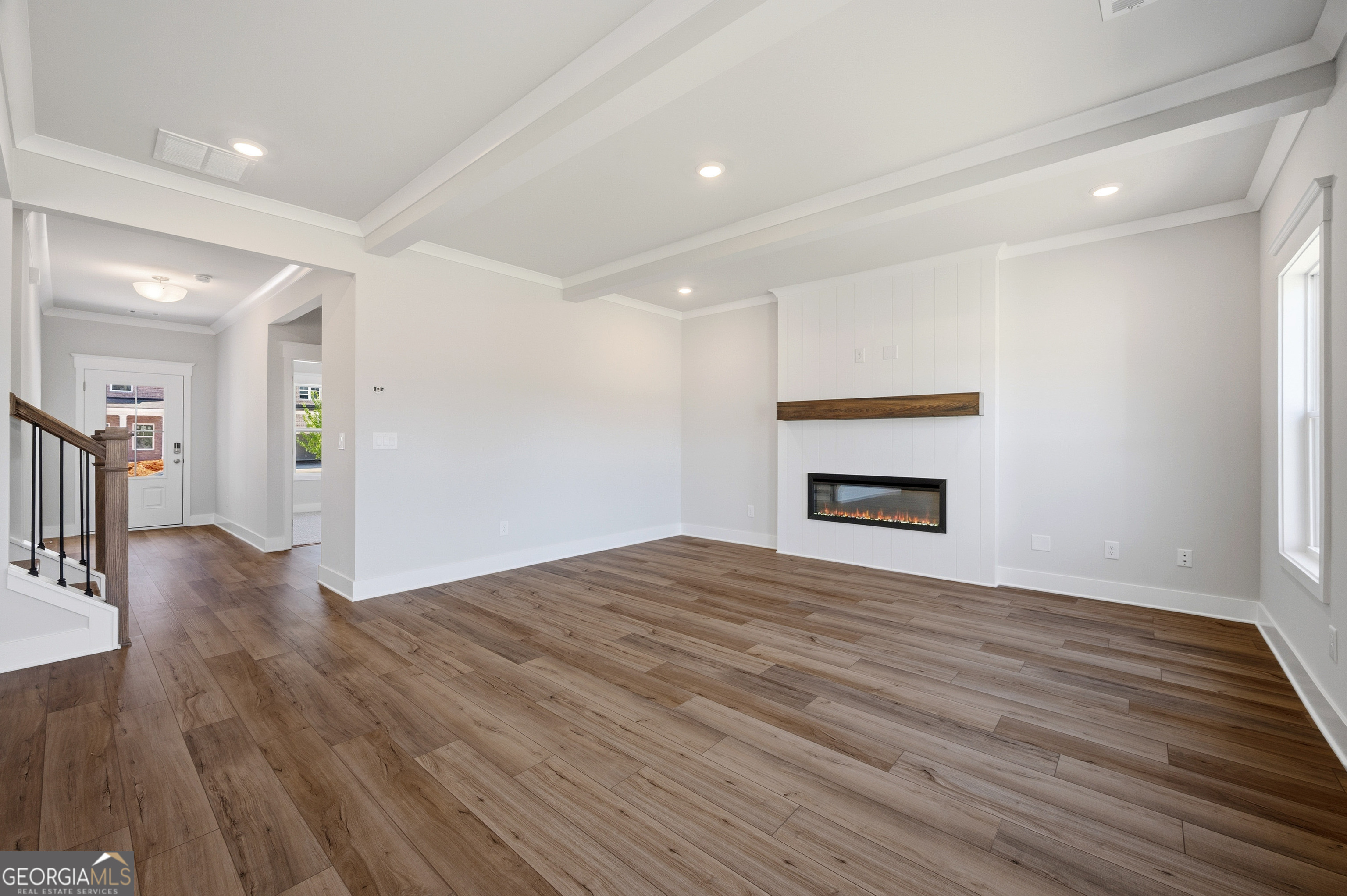 6 Commons Way Property Photo 14