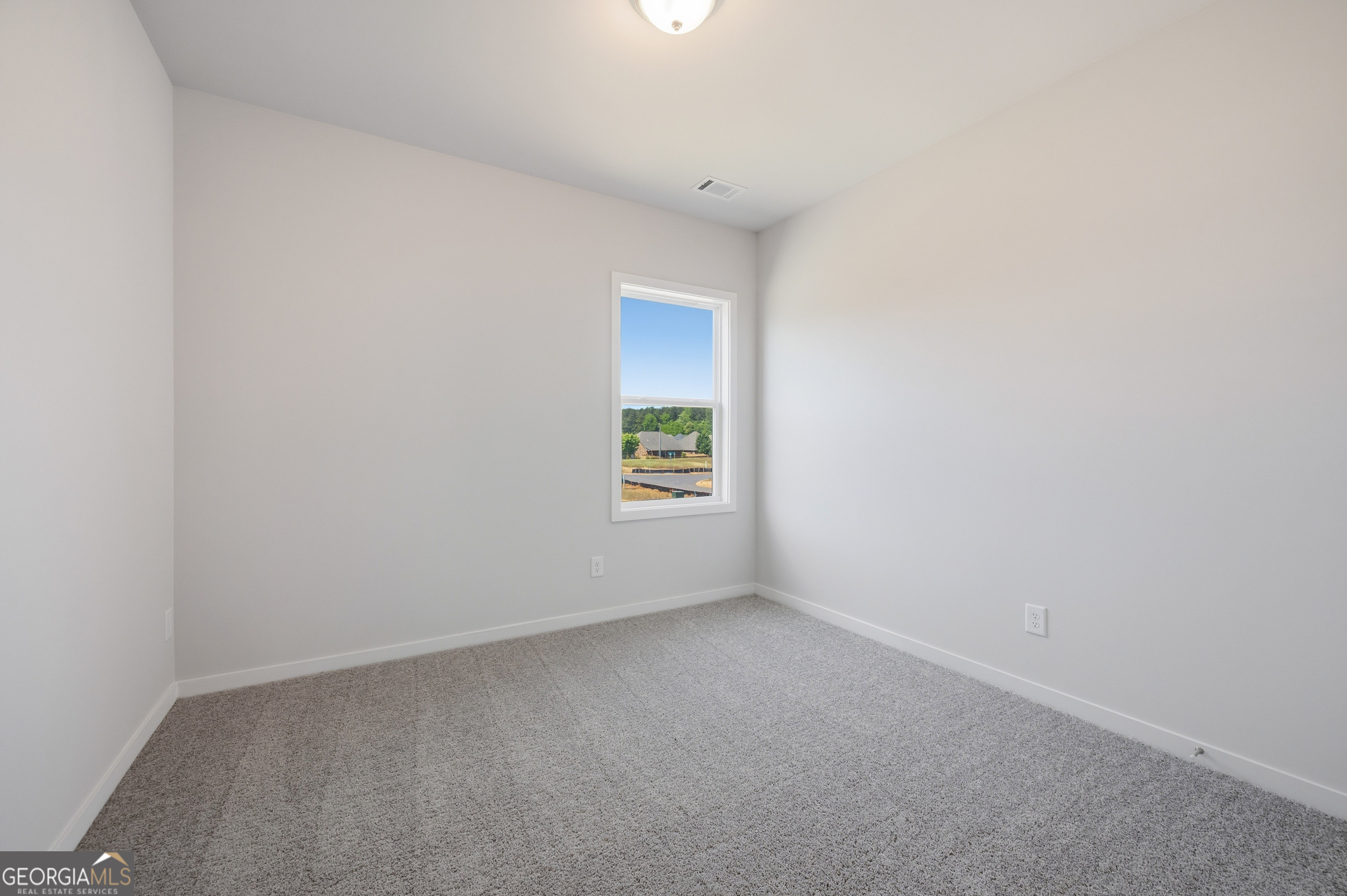6 Commons Way Property Photo 18