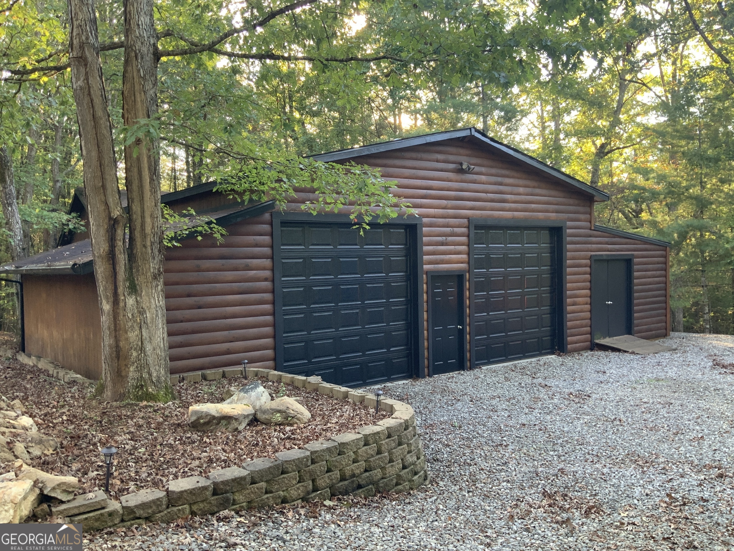 11 Foxfire Road Property Photo 4