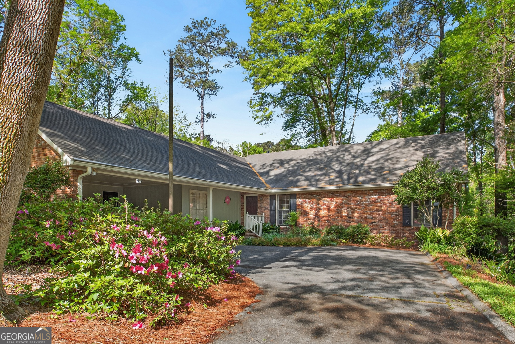 4845 Guerry Drive Property Photo 1
