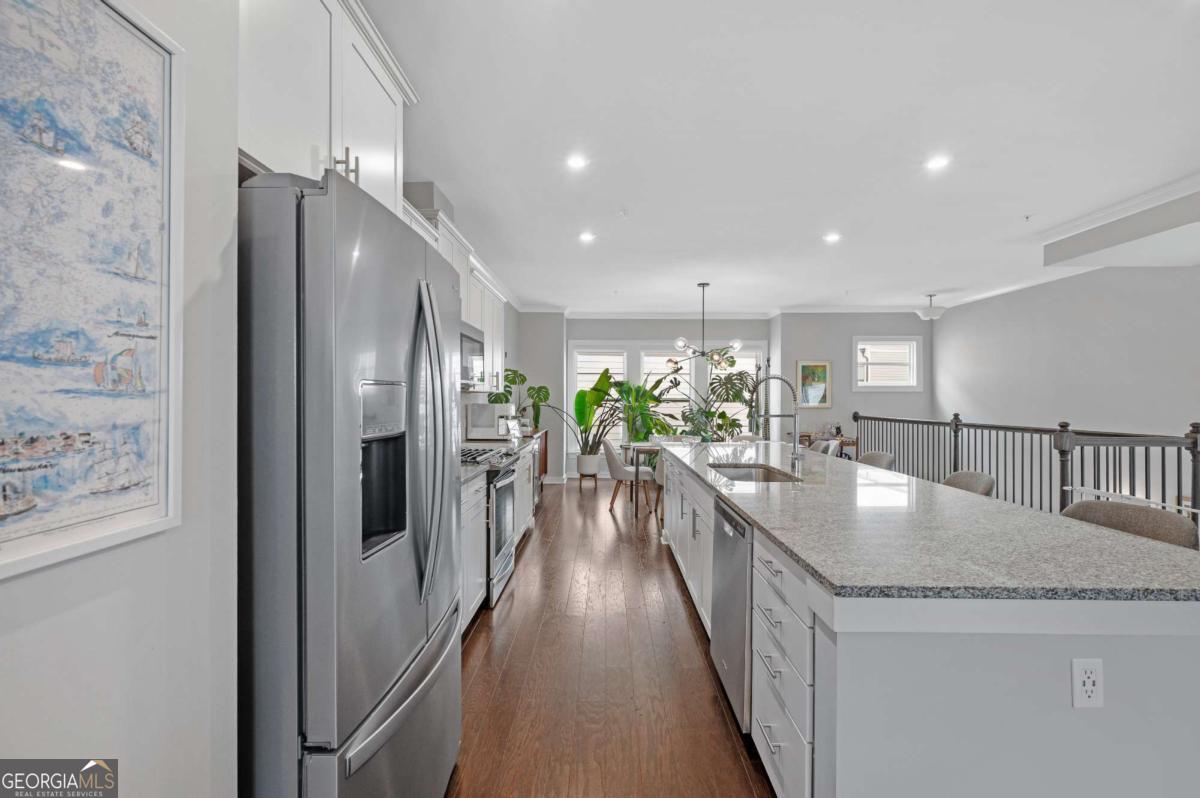 2020 Holtz Lane Property Photo 8