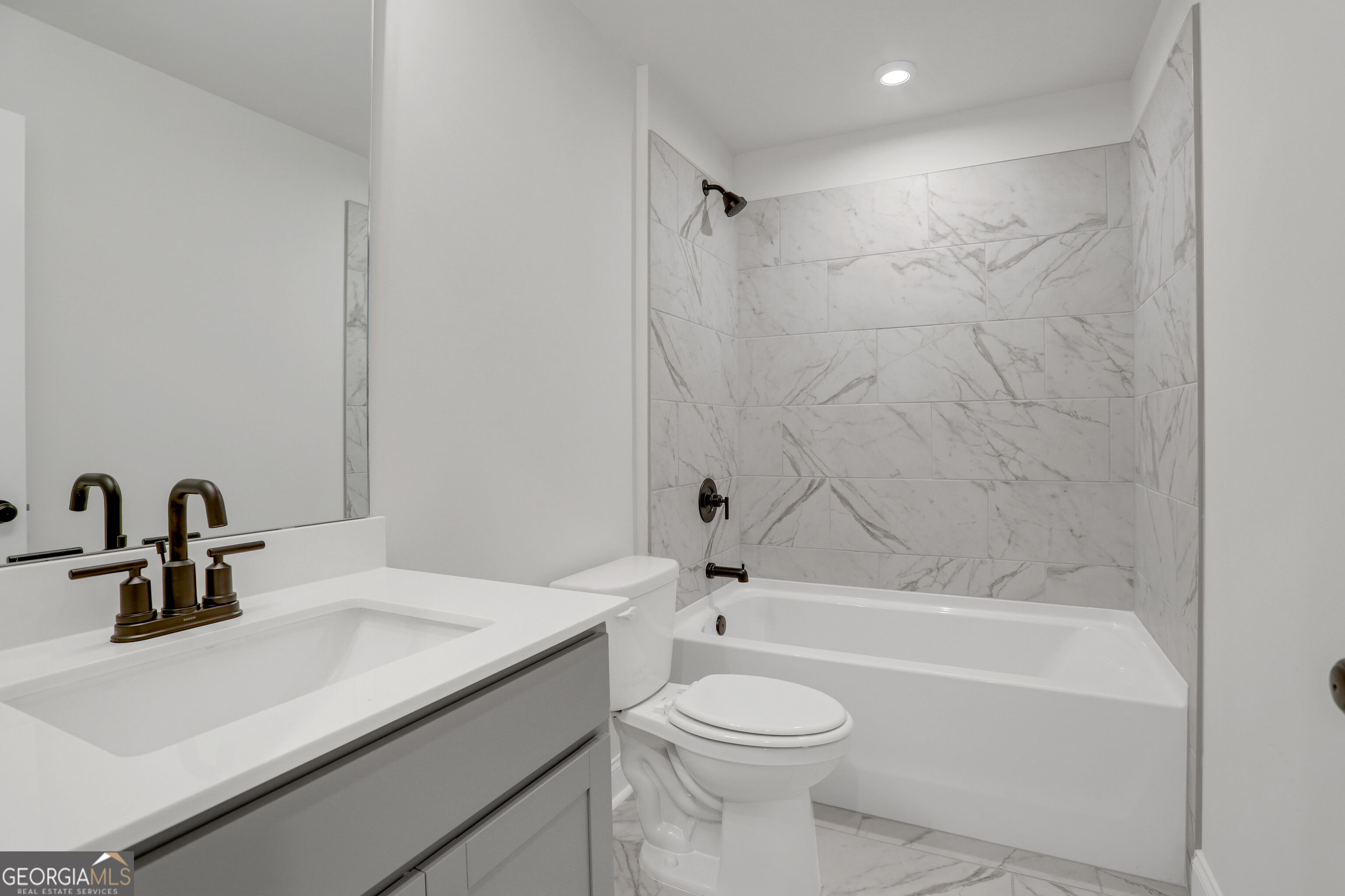 126 Willowfern Lane Property Photo 8