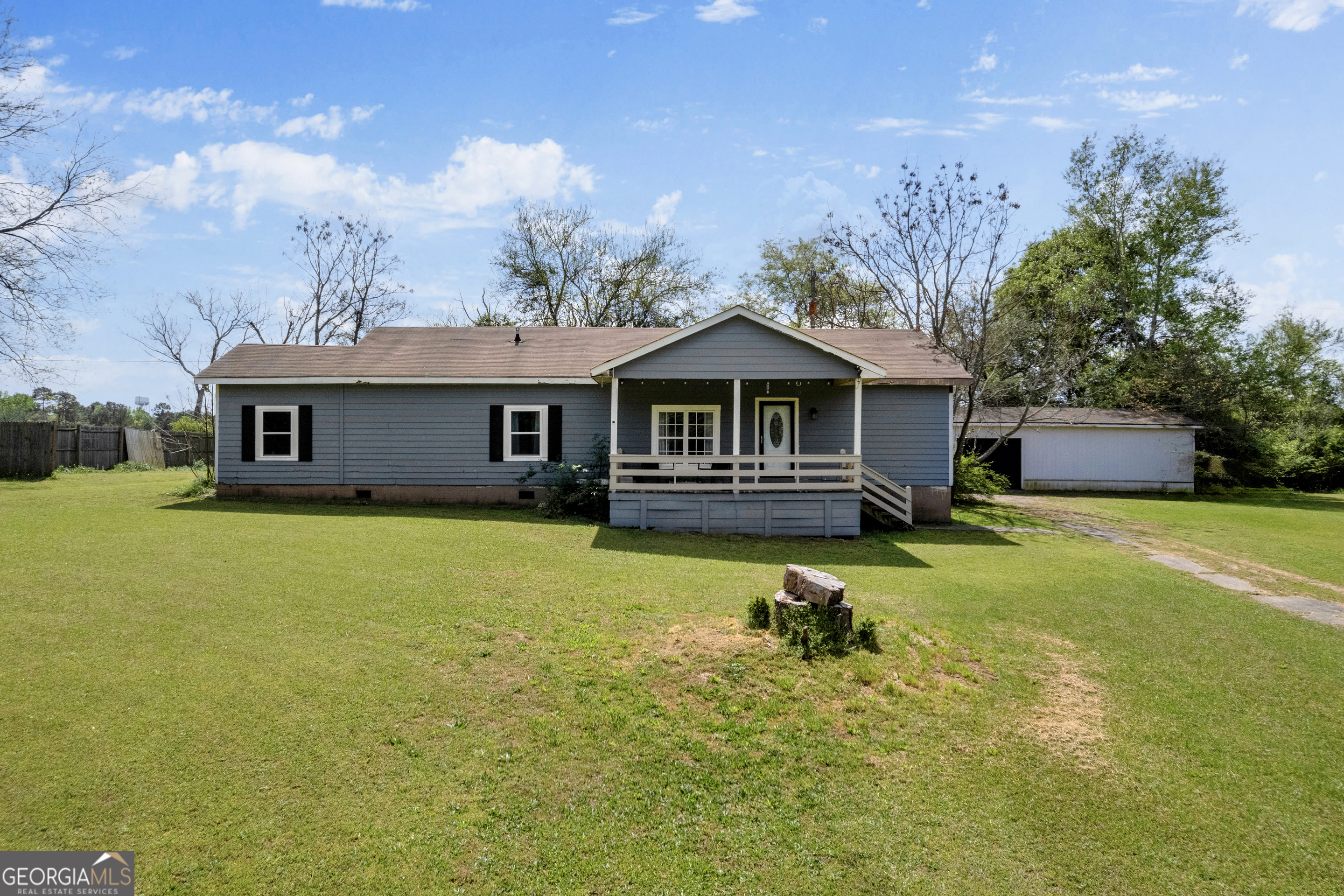 615 Brazey Road Property Photo 1