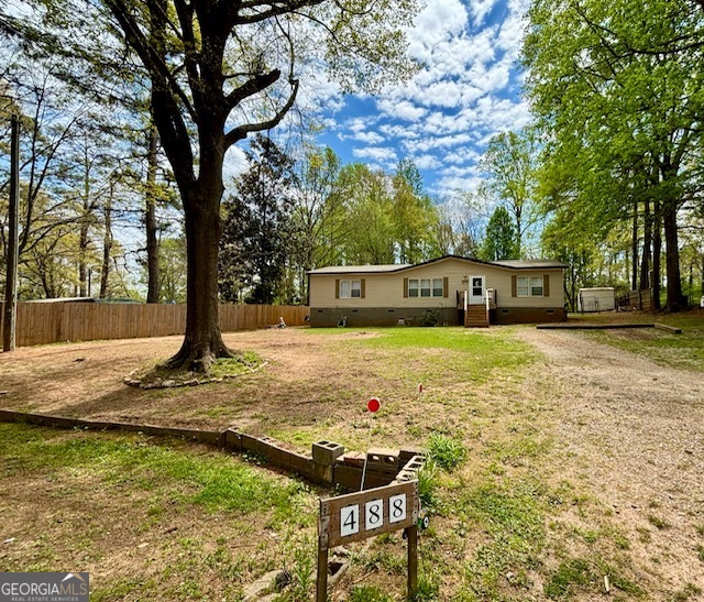 488 Lake Circle Property Photo 2