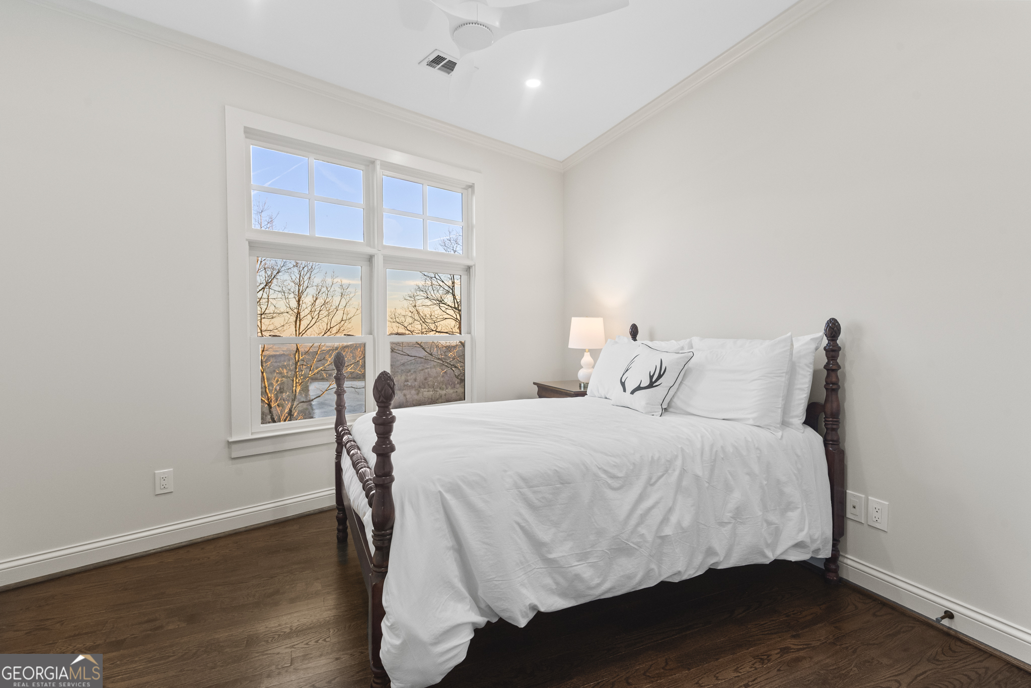 261 Falcon Heights Property Photo 29