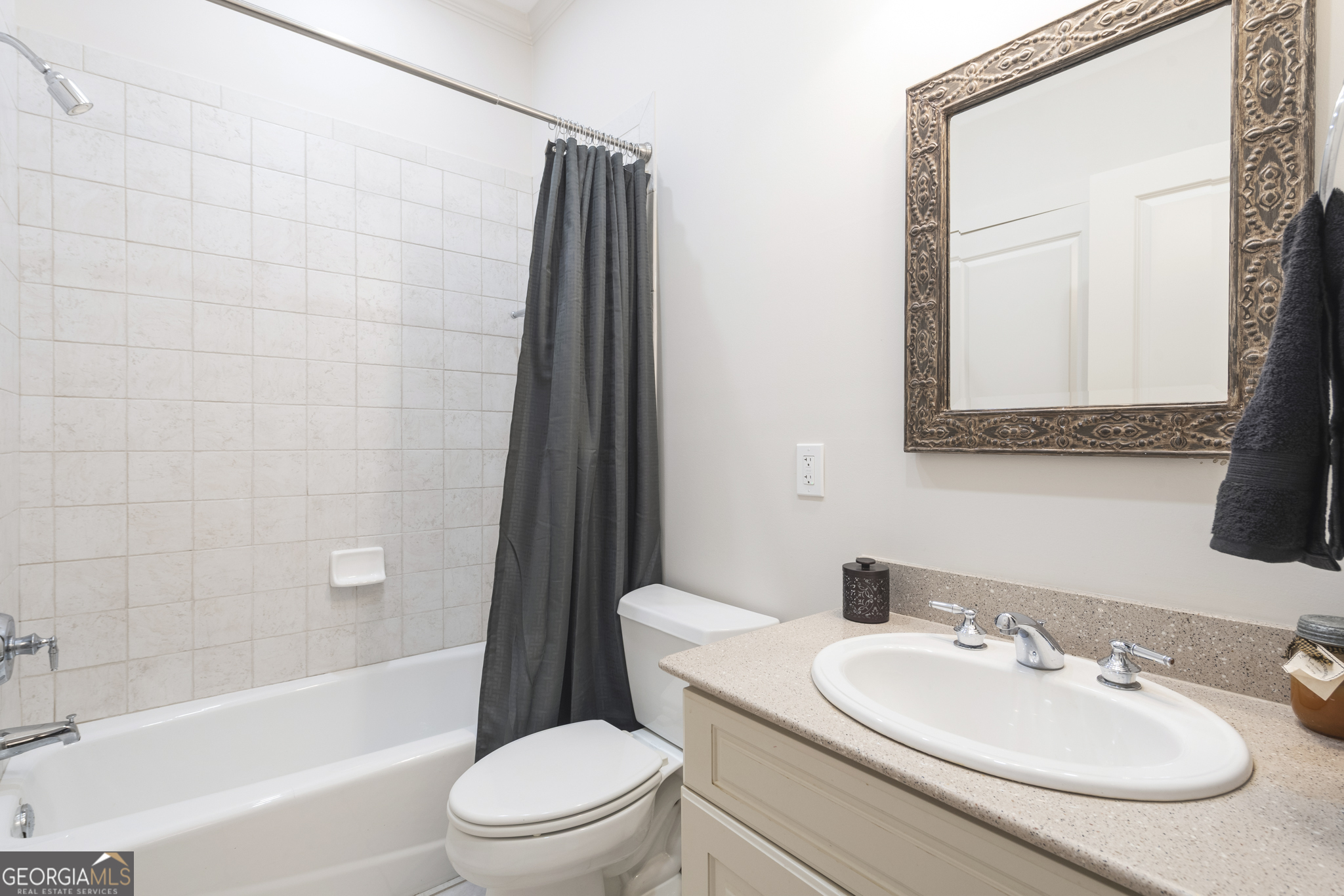 261 Falcon Heights Property Photo 37