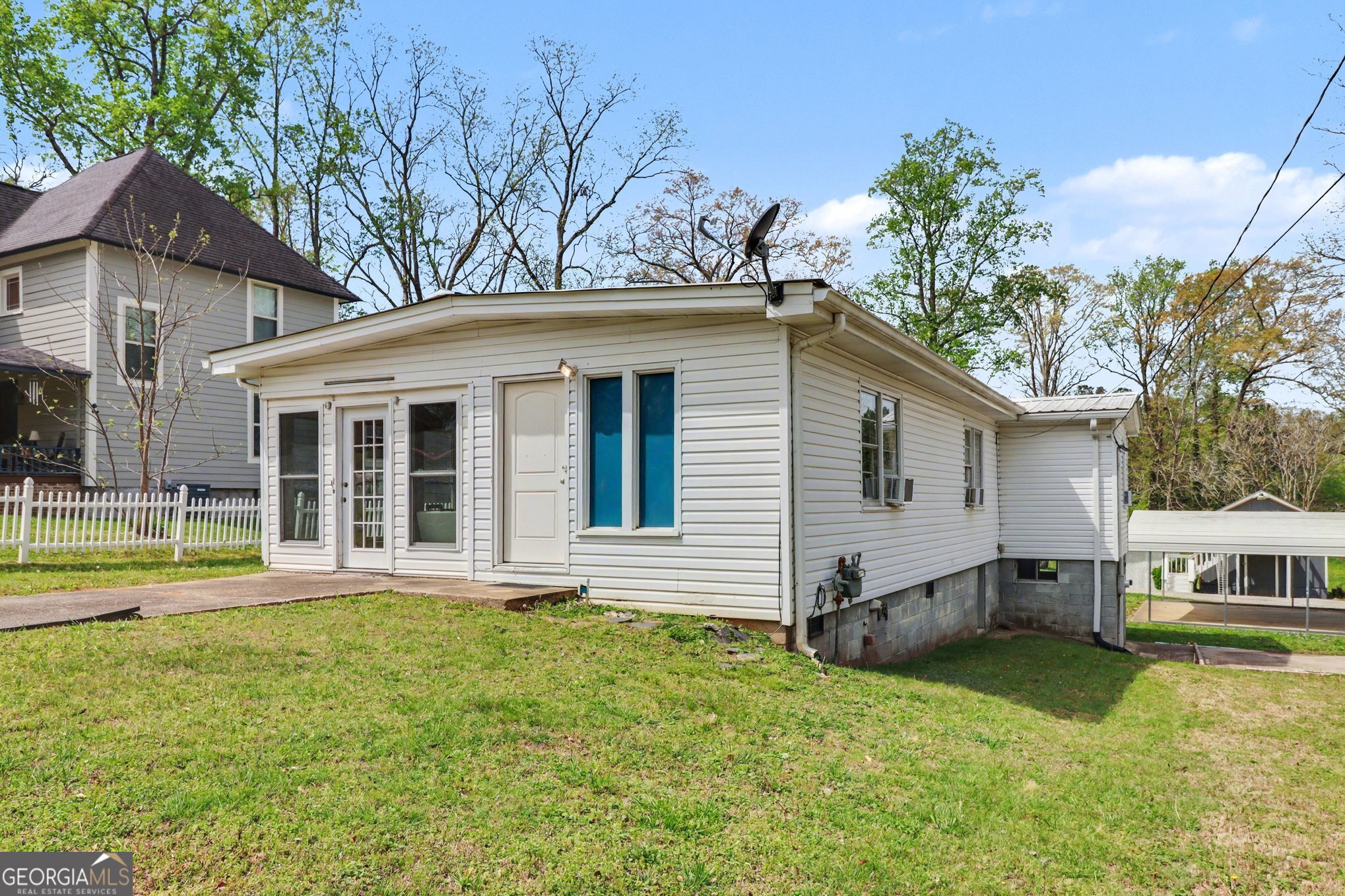148 Robertson Avenue Property Photo 1