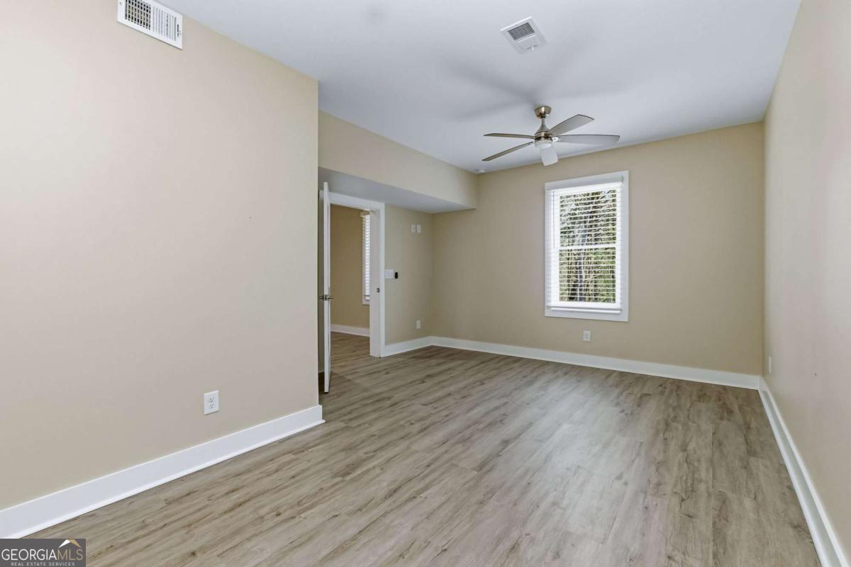 195 Stoneridge Court Property Photo 60