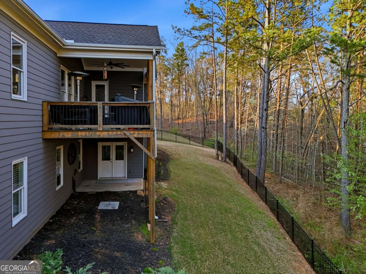 195 Stoneridge Court Property Photo 87