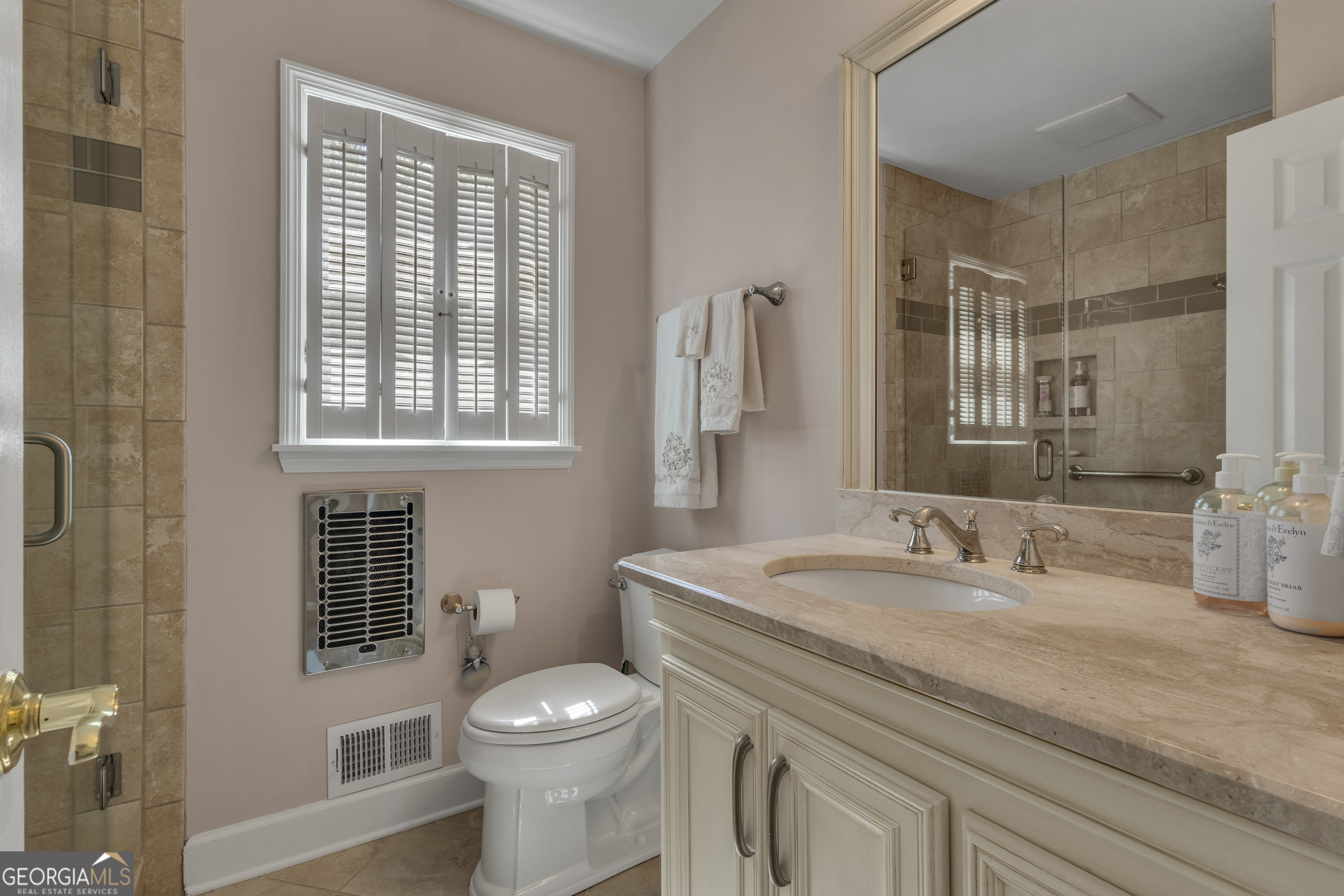 238 Kirkley Road Property Photo 8