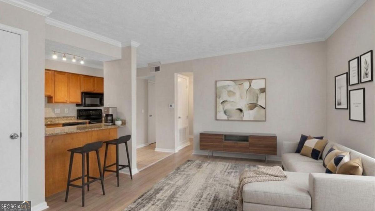 3160 Seven Pines Court # 105 Property Photo 2