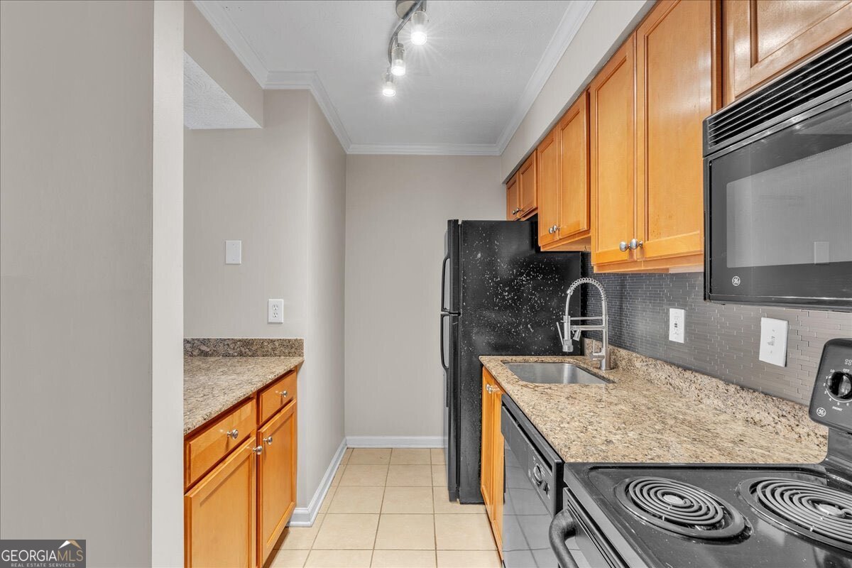 3160 Seven Pines Court # 105 Property Photo 5