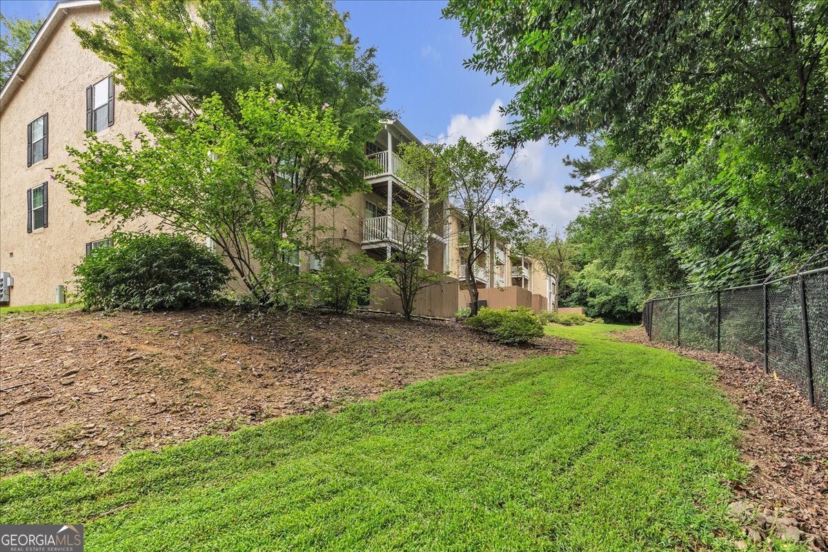 3160 Seven Pines Court # 105 Property Photo 14
