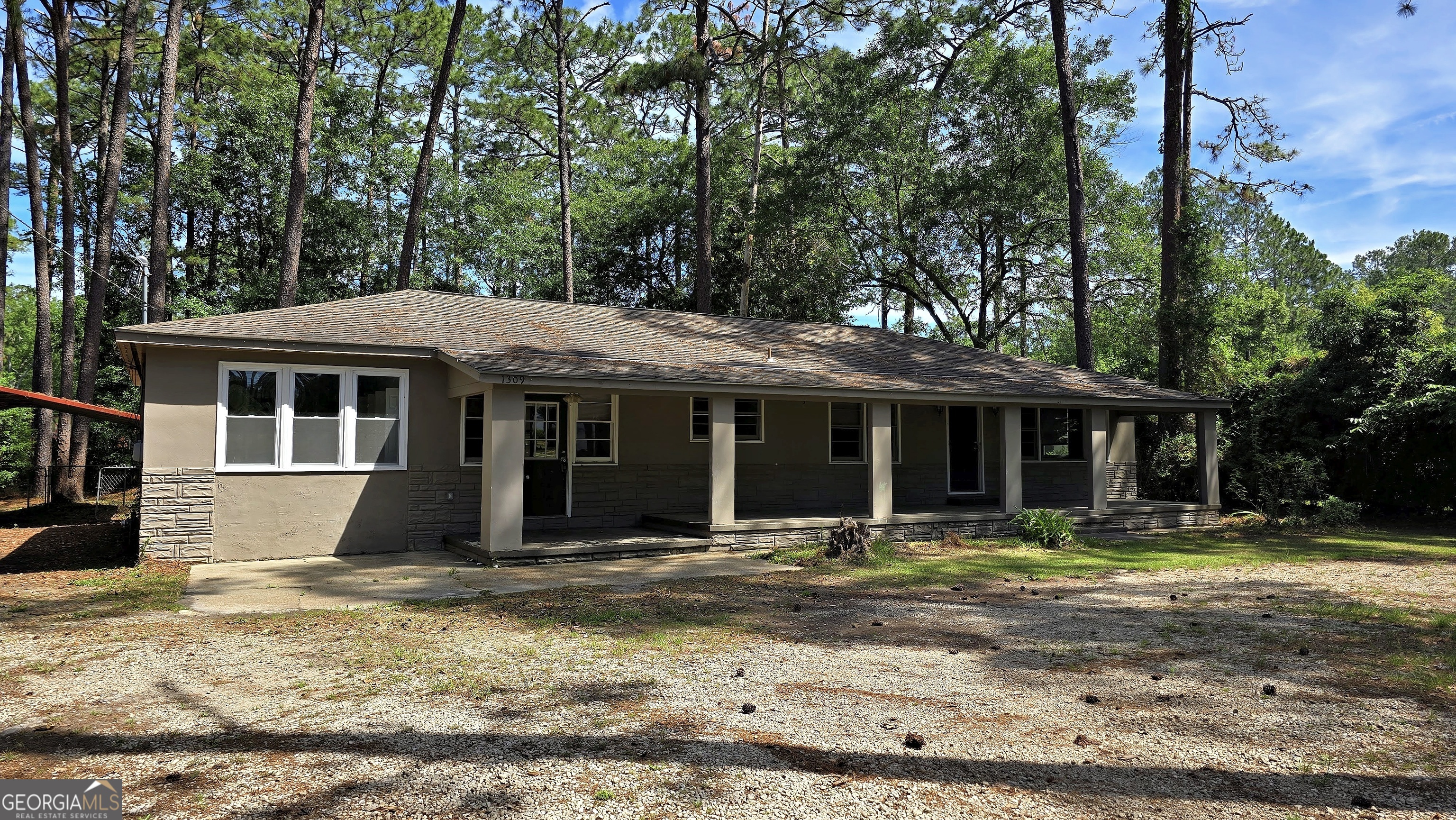 1309 Remington Avenue Property Photo 2