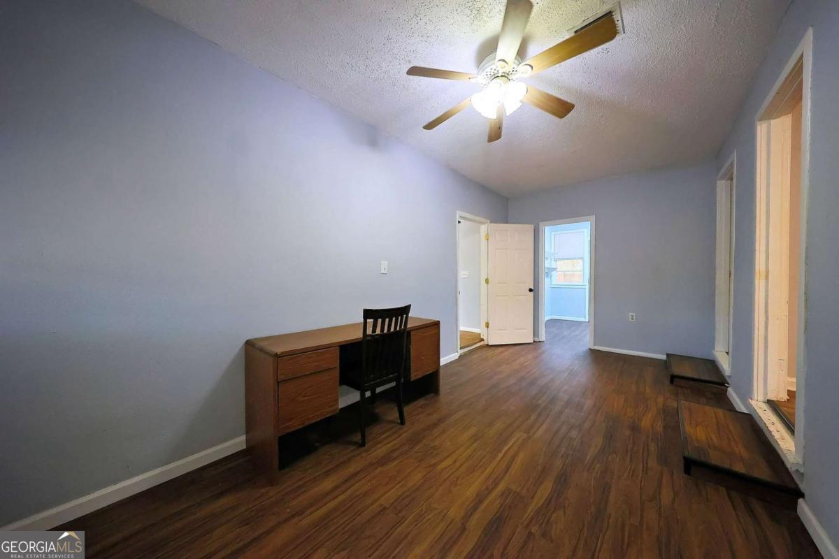 1309 Remington Avenue Property Photo 5