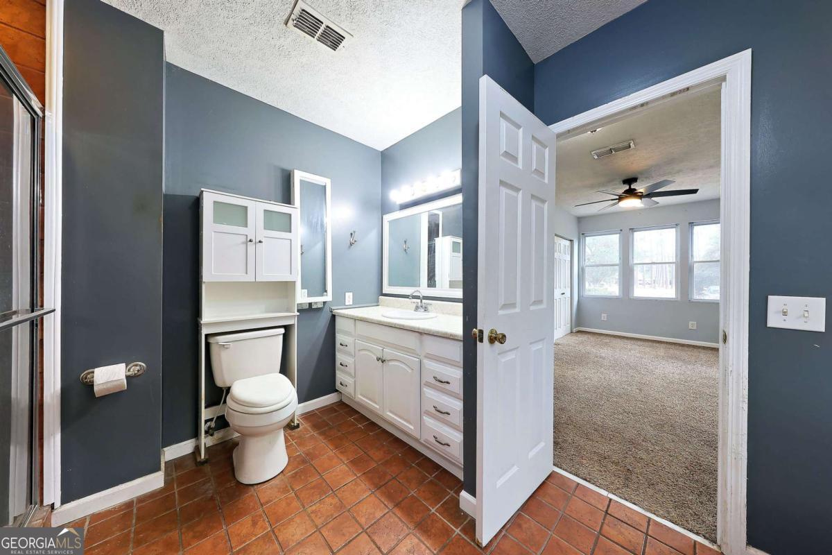 1309 Remington Avenue Property Photo 9