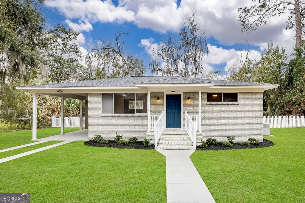 2105 Saint Johns Avenue Property Photo 1