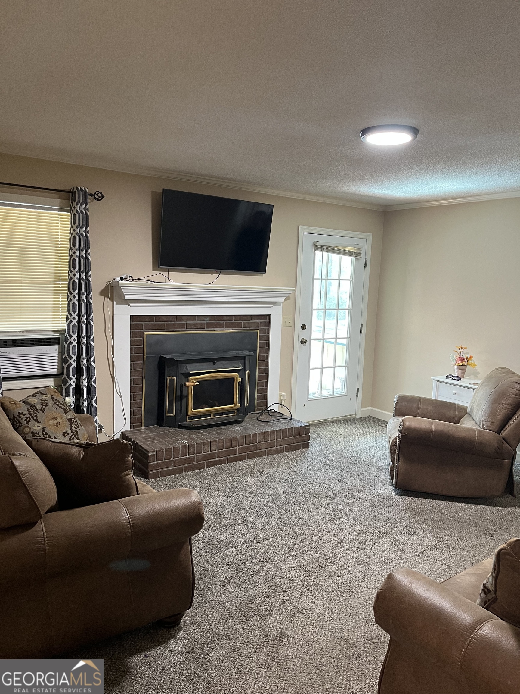 1252 Jasmine Property Photo 11