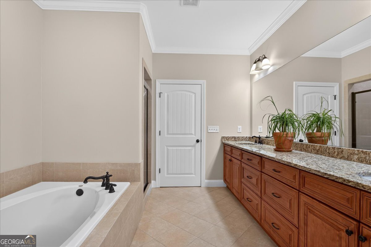 278 Trecastle Square Property Photo 32