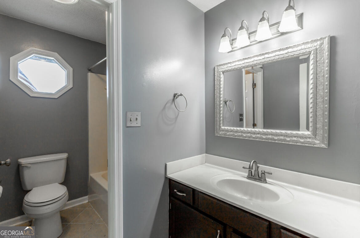 621 Lee Drive Property Photo 8