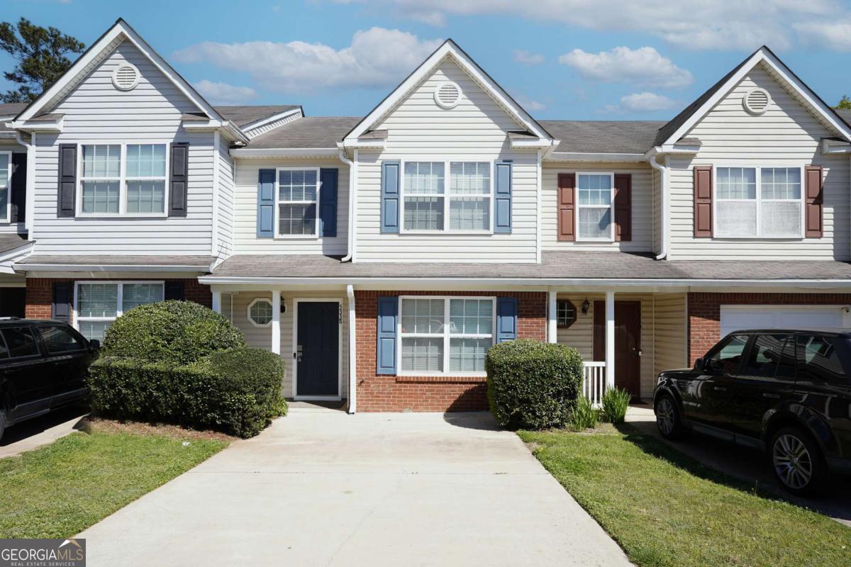 5338 Creekview Lane Property Photo 3