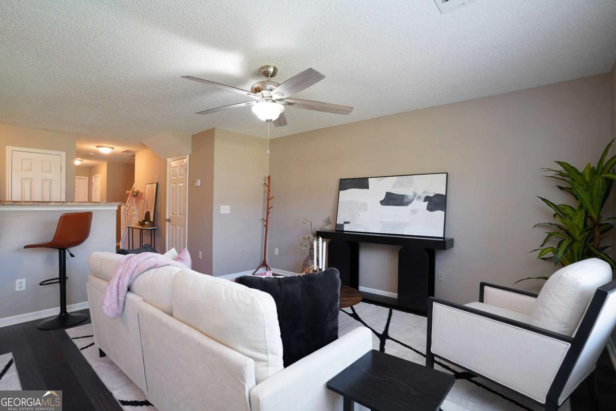 5338 Creekview Lane Property Photo 7