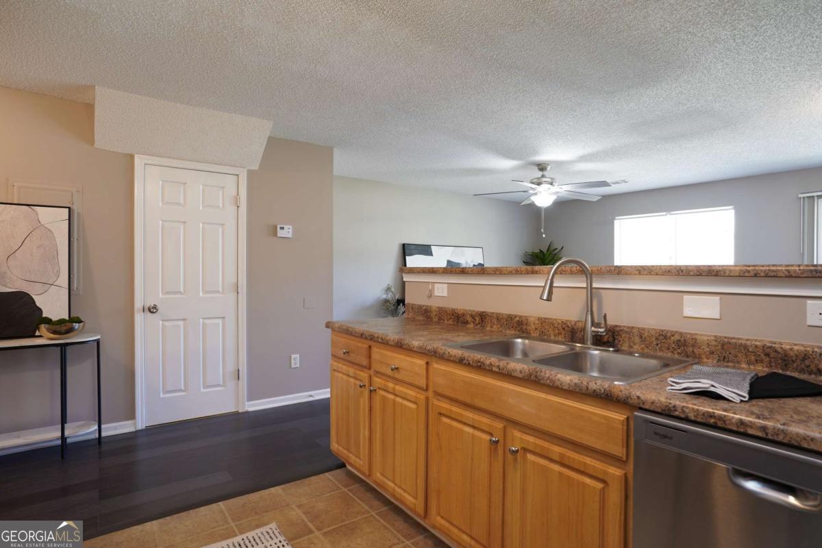 5338 Creekview Lane Property Photo 14
