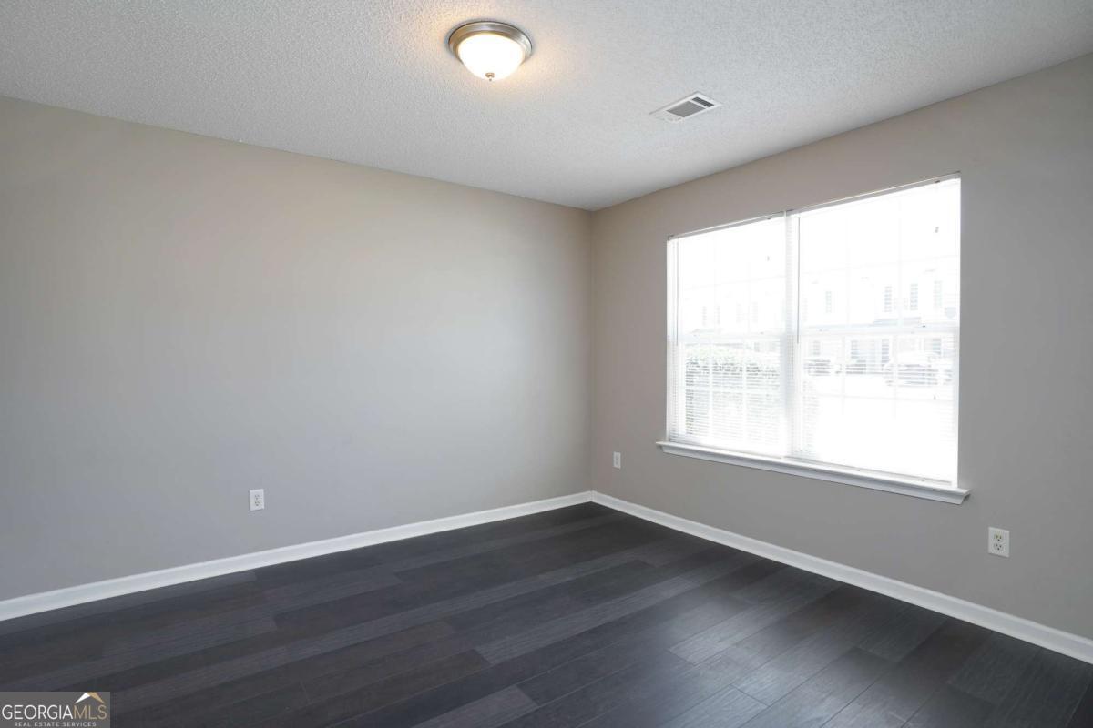 5338 Creekview Lane Property Photo 16
