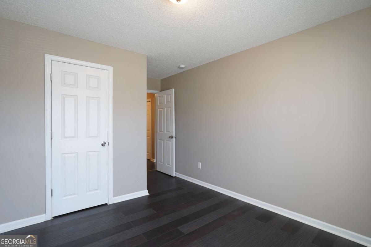 5338 Creekview Lane Property Photo 18