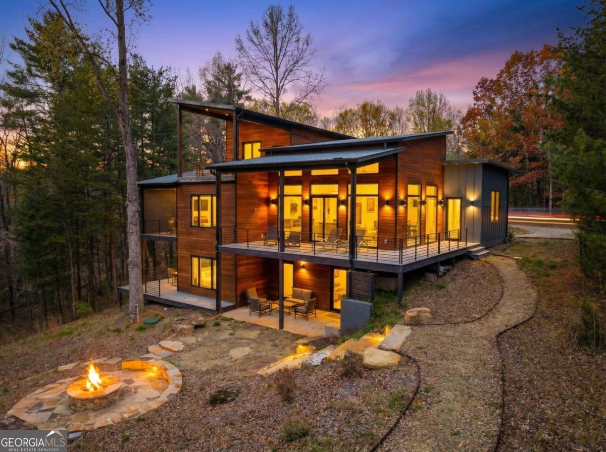 23 Lake Trail W # 10