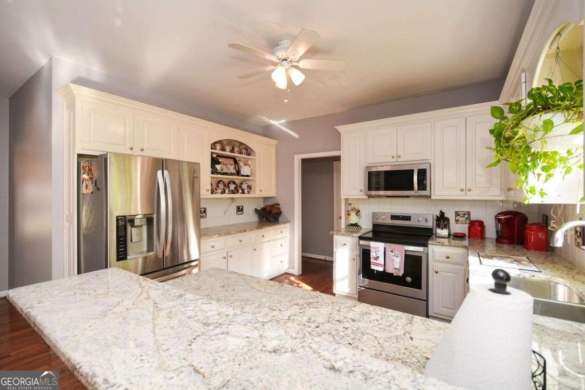 5045 Southern Trace Drive Property Photo 22