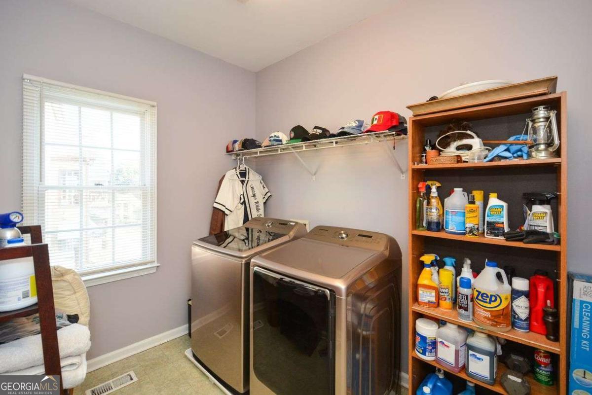 5045 Southern Trace Drive Property Photo 28